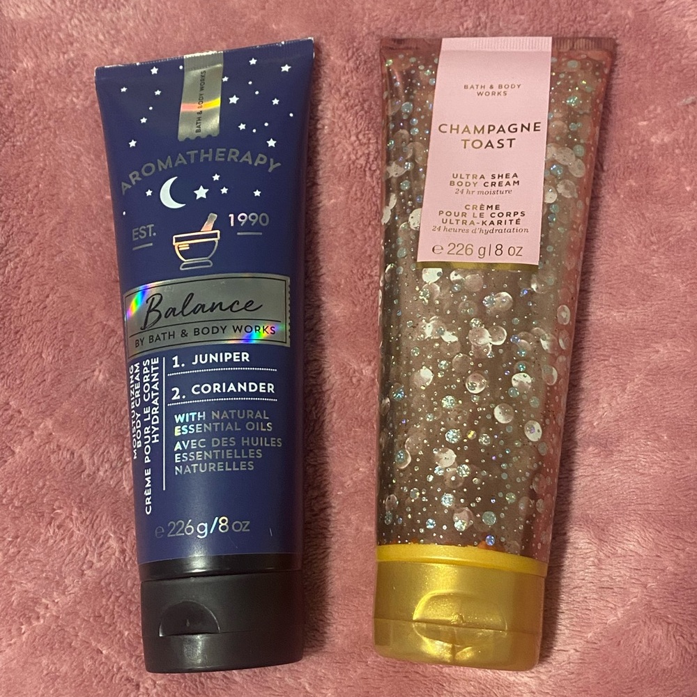 Bath & Body Works 🩷💜🩷 2X body creams